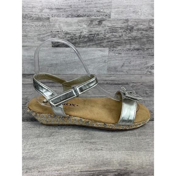 Girls Silver Metallic Sprox Bow Sandals Size 4 - Picture 4 of 7